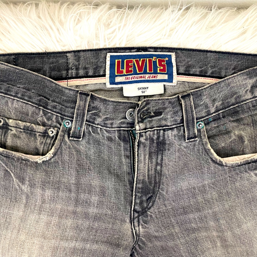 Grey distressed Levi’s